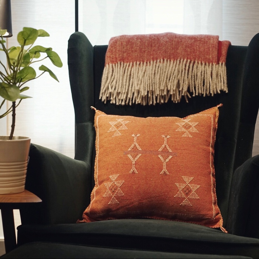 Moroccan Kilim Woven Berber Cactus Silk Pillow